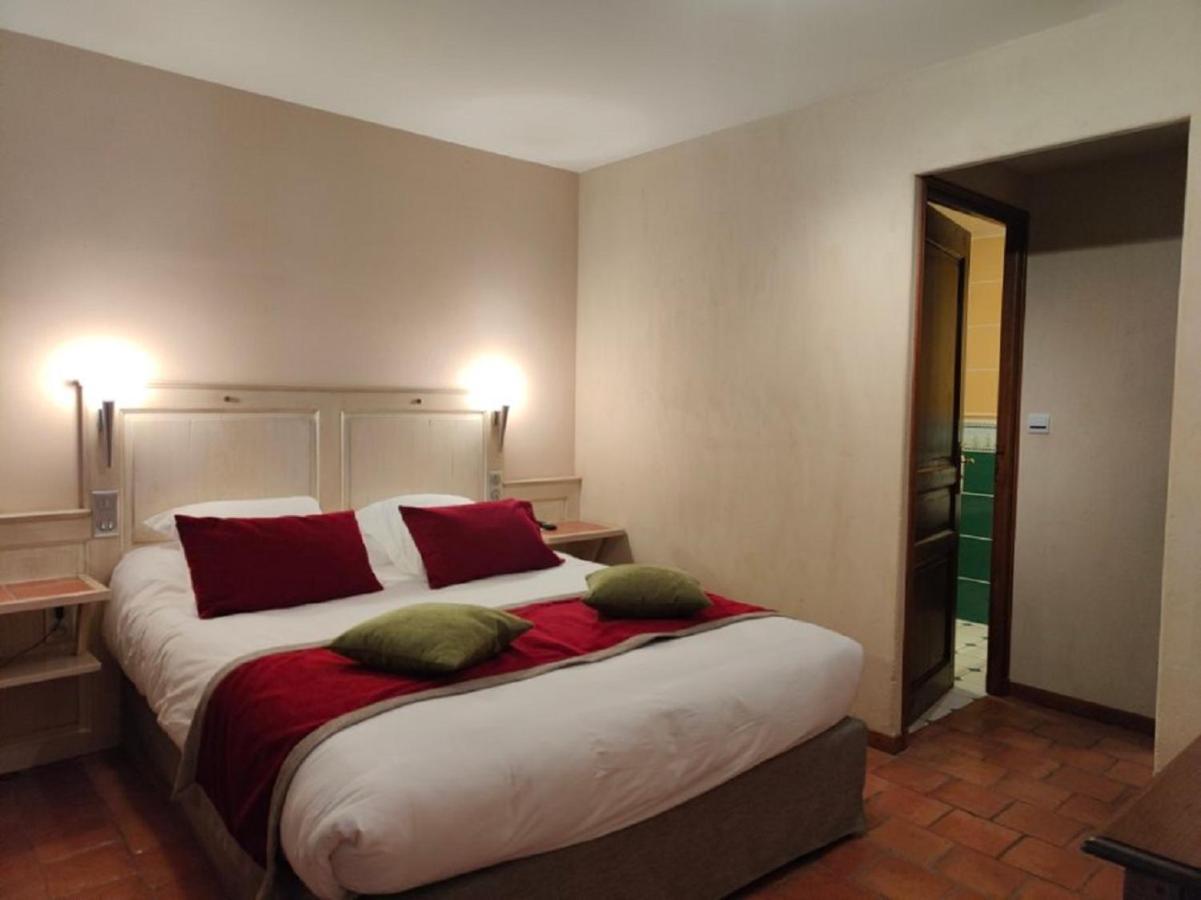 La Chaumiere Hotel Aubigny sur Nere Bagian luar foto