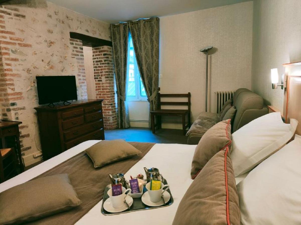 La Chaumiere Hotel Aubigny sur Nere Bagian luar foto