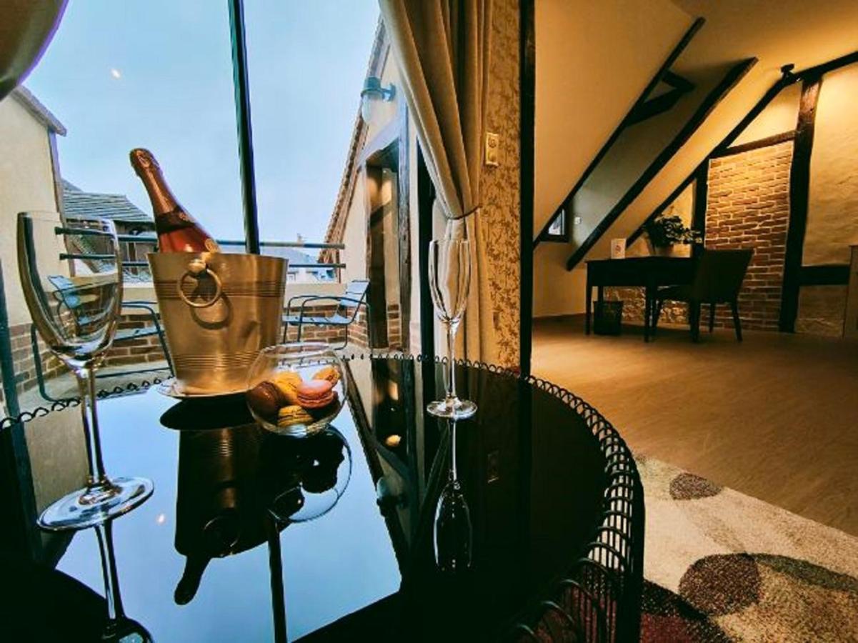 La Chaumiere Hotel Aubigny sur Nere Bagian luar foto