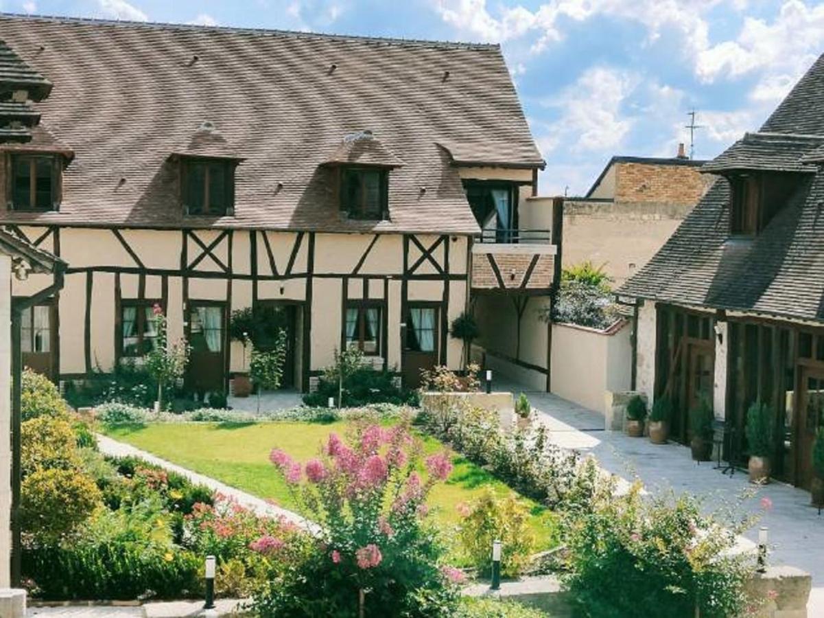 La Chaumiere Hotel Aubigny sur Nere Bagian luar foto