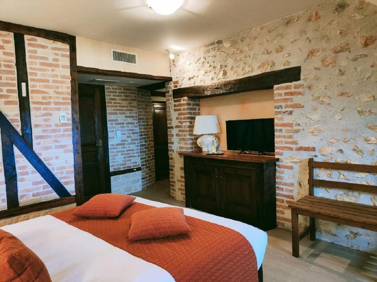 La Chaumiere Hotel Aubigny sur Nere Bagian luar foto