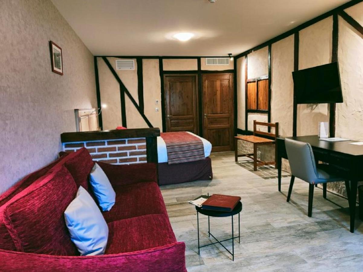 La Chaumiere Hotel Aubigny sur Nere Bagian luar foto